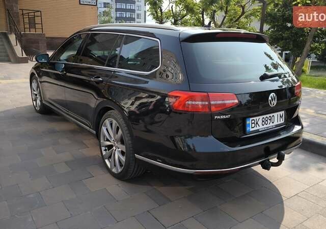 Черный Фольксваген Пассат, объемом двигателя 1.6 л и пробегом 292 тыс. км за 13100 $, фото 49 на Automoto.ua