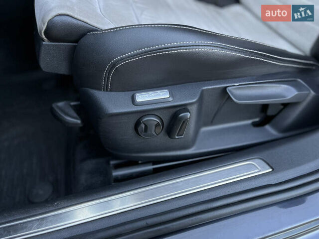 Черный Фольксваген Пассат, объемом двигателя 2 л и пробегом 225 тыс. км за 14000 $, фото 25 на Automoto.ua