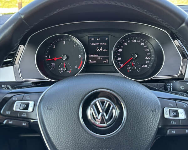 Чорний Фольксваген Пассат, об'ємом двигуна 1.6 л та пробігом 286 тис. км за 11950 $, фото 26 на Automoto.ua