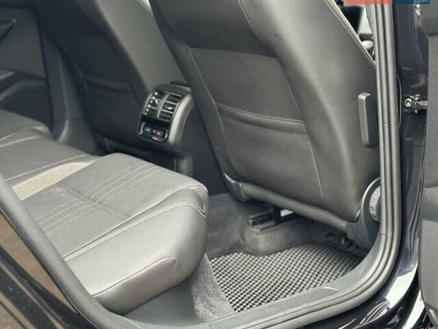 Черный Фольксваген Пассат, объемом двигателя 2 л и пробегом 292 тыс. км за 13900 $, фото 44 на Automoto.ua