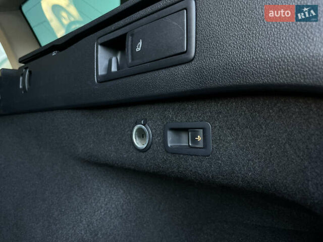 Черный Фольксваген Пассат, объемом двигателя 2 л и пробегом 225 тыс. км за 14000 $, фото 28 на Automoto.ua