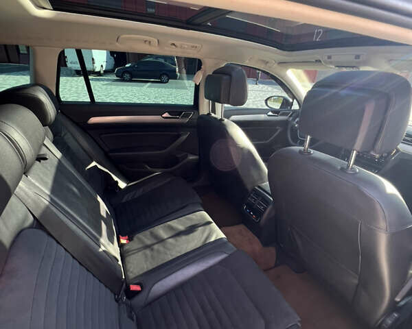 Чорний Фольксваген Пассат, об'ємом двигуна 2 л та пробігом 218 тис. км за 19500 $, фото 13 на Automoto.ua