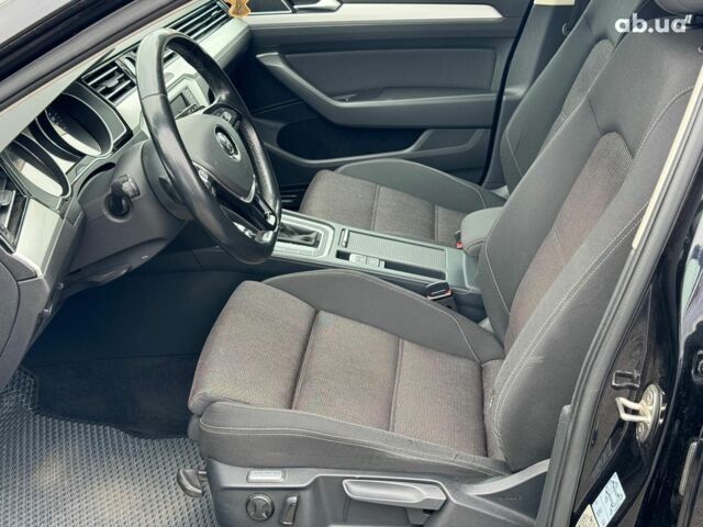 Черный Фольксваген Пассат, объемом двигателя 2 л и пробегом 243 тыс. км за 16490 $, фото 16 на Automoto.ua