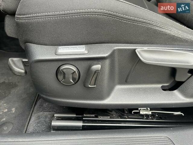 Черный Фольксваген Пассат, объемом двигателя 1.6 л и пробегом 226 тыс. км за 12800 $, фото 2 на Automoto.ua