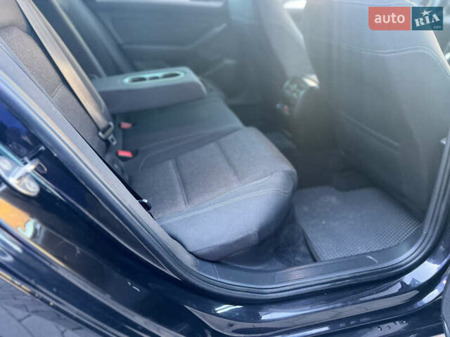 Черный Фольксваген Пассат, объемом двигателя 1.6 л и пробегом 264 тыс. км за 11399 $, фото 32 на Automoto.ua