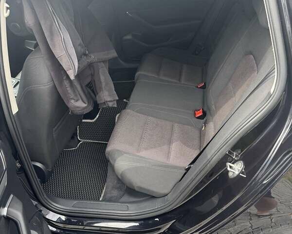 Чорний Фольксваген Пассат, об'ємом двигуна 1.6 л та пробігом 240 тис. км за 10700 $, фото 9 на Automoto.ua