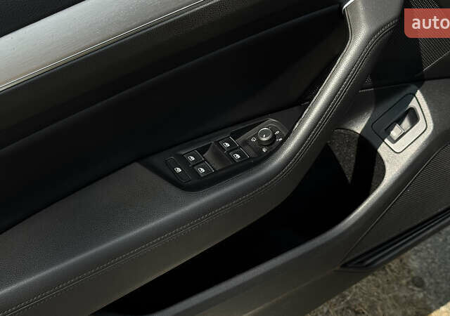 Черный Фольксваген Пассат, объемом двигателя 1.97 л и пробегом 290 тыс. км за 17000 $, фото 9 на Automoto.ua