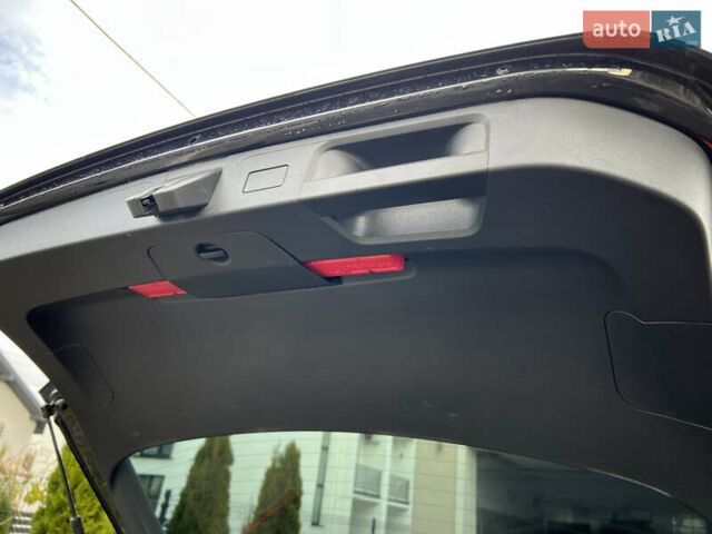 Чорний Фольксваген Пассат, об'ємом двигуна 1.97 л та пробігом 220 тис. км за 14300 $, фото 45 на Automoto.ua