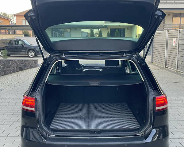 Черный Фольксваген Пассат, объемом двигателя 1.6 л и пробегом 266 тыс. км за 11990 $, фото 24 на Automoto.ua