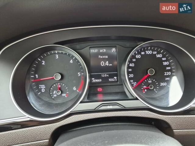 Фольксваген Пассат 2015 в Снятине на Automoto.ua Черный Фольксваген Пассат, объемом двигателя 1.97 л и пробегом 269 тыс. км за 12300 $, фото 13 на Automoto.ua