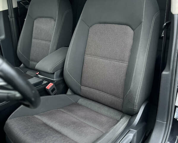 Черный Фольксваген Пассат, объемом двигателя 1.6 л и пробегом 325 тыс. км за 12600 $, фото 36 на Automoto.ua