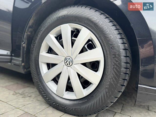 Черный Фольксваген Пассат, объемом двигателя 1.6 л и пробегом 256 тыс. км за 11900 $, фото 47 на Automoto.ua