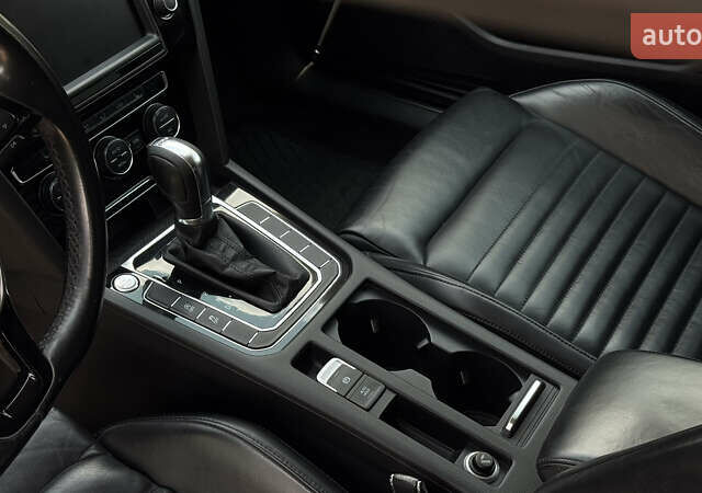 Черный Фольксваген Пассат, объемом двигателя 1.97 л и пробегом 290 тыс. км за 17000 $, фото 8 на Automoto.ua