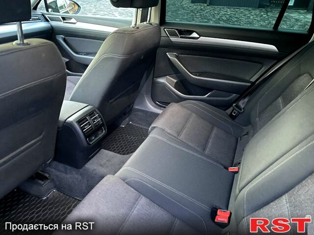 Черный Фольксваген Пассат, объемом двигателя 2 л и пробегом 245 тыс. км за 13500 $, фото 11 на Automoto.ua