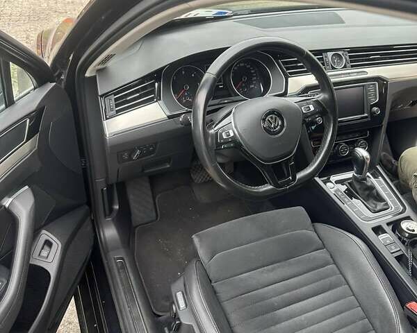 Черный Фольксваген Пассат, объемом двигателя 1.97 л и пробегом 263 тыс. км за 14900 $, фото 20 на Automoto.ua