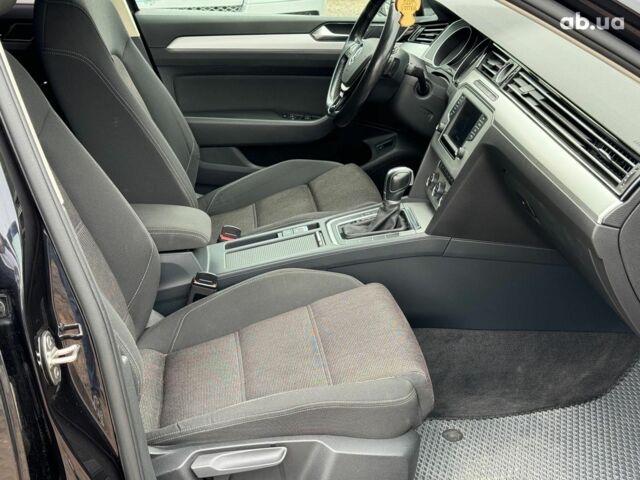 Черный Фольксваген Пассат, объемом двигателя 2 л и пробегом 243 тыс. км за 16490 $, фото 25 на Automoto.ua