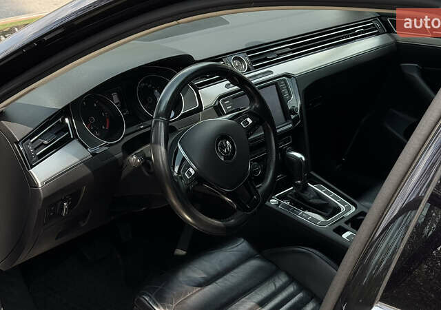 Черный Фольксваген Пассат, объемом двигателя 1.97 л и пробегом 290 тыс. км за 17000 $, фото 7 на Automoto.ua