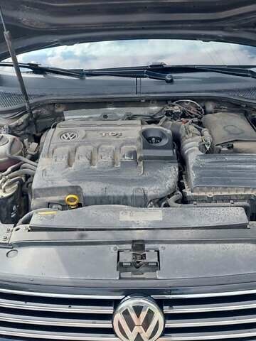 Черный Фольксваген Пассат, объемом двигателя 1.97 л и пробегом 348 тыс. км за 12700 $, фото 4 на Automoto.ua