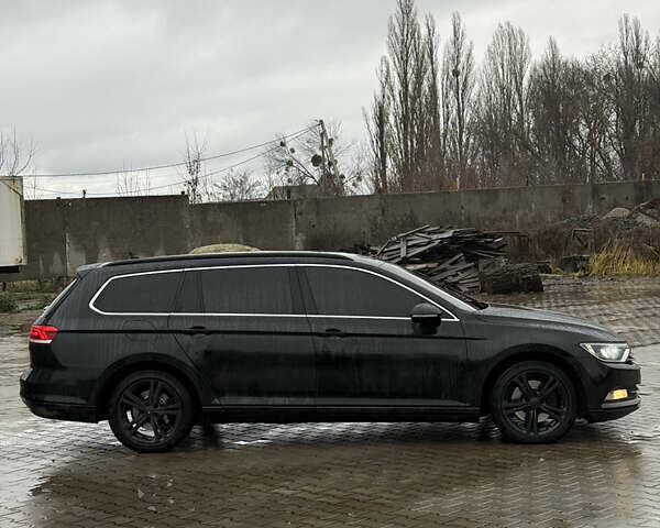 Черный Фольксваген Пассат, объемом двигателя 1.97 л и пробегом 295 тыс. км за 14000 $, фото 6 на Automoto.ua