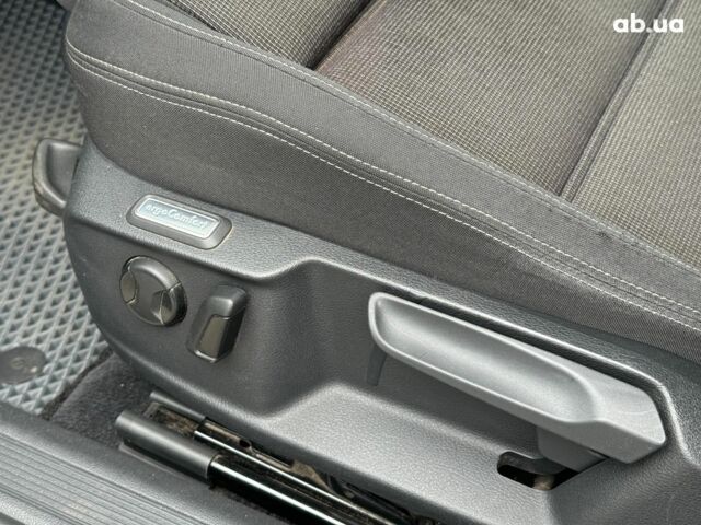 Черный Фольксваген Пассат, объемом двигателя 2 л и пробегом 243 тыс. км за 16490 $, фото 17 на Automoto.ua