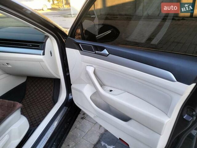 Черный Фольксваген Пассат, объемом двигателя 1.97 л и пробегом 364 тыс. км за 13300 $, фото 21 на Automoto.ua