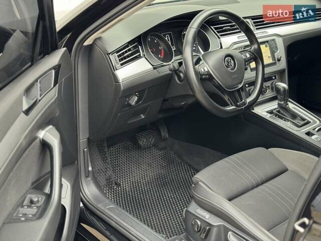 Черный Фольксваген Пассат, объемом двигателя 2 л и пробегом 292 тыс. км за 13900 $, фото 30 на Automoto.ua