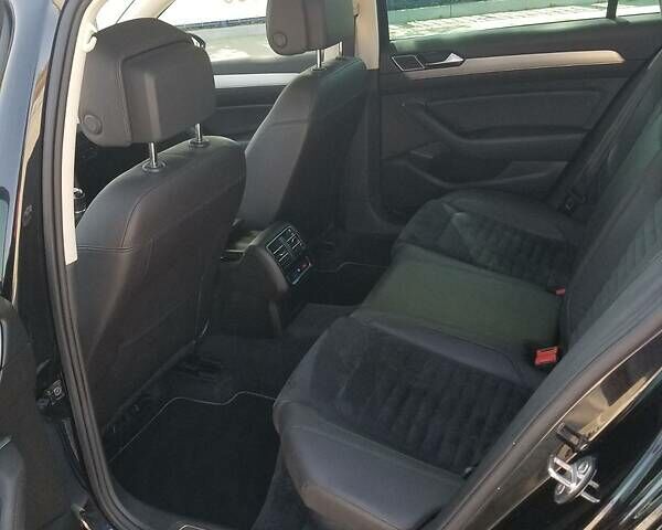 Черный Фольксваген Пассат, объемом двигателя 2 л и пробегом 206 тыс. км за 16300 $, фото 5 на Automoto.ua