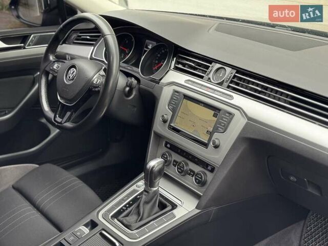 Черный Фольксваген Пассат, объемом двигателя 2 л и пробегом 292 тыс. км за 13900 $, фото 31 на Automoto.ua