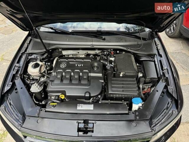 Чорний Фольксваген Пассат, об'ємом двигуна 1.6 л та пробігом 240 тис. км за 10700 $, фото 19 на Automoto.ua