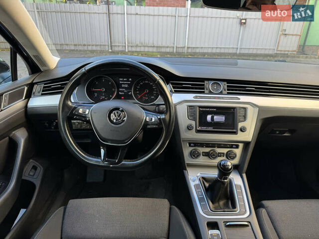 Фольксваген Пассат 2015 в Луцке на Automoto.ua Черный Фольксваген Пассат, объемом двигателя 1.97 л и пробегом 258 тыс. км за 12400 $, фото 10 на Automoto.ua