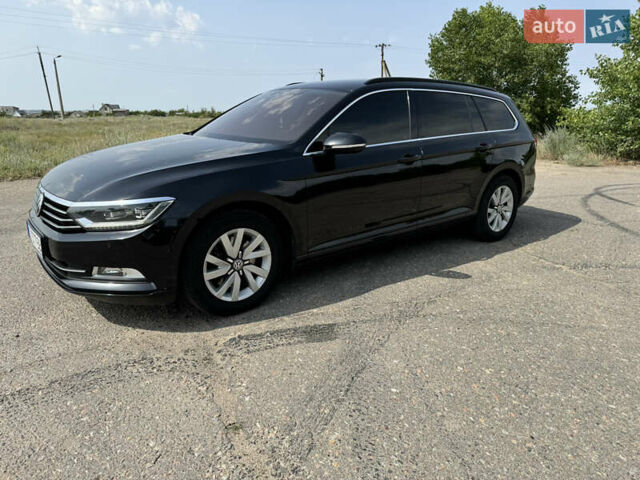 Черный Фольксваген Пассат, объемом двигателя 1.97 л и пробегом 310 тыс. км за 16000 $, фото 42 на Automoto.ua