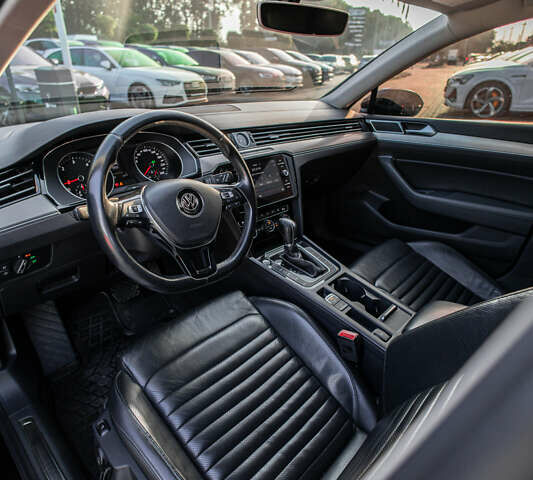 Черный Фольксваген Пассат, объемом двигателя 1.97 л и пробегом 250 тыс. км за 16500 $, фото 10 на Automoto.ua