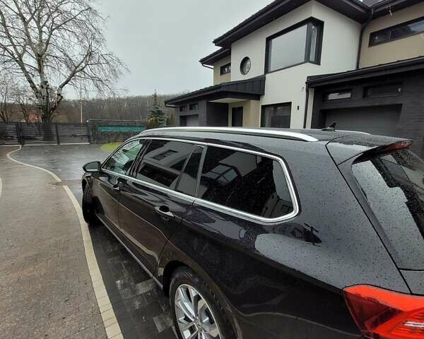 Черный Фольксваген Пассат, объемом двигателя 2 л и пробегом 240 тыс. км за 19950 $, фото 4 на Automoto.ua