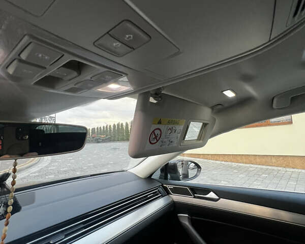 Чорний Фольксваген Пассат, об'ємом двигуна 1.97 л та пробігом 266 тис. км за 17350 $, фото 26 на Automoto.ua