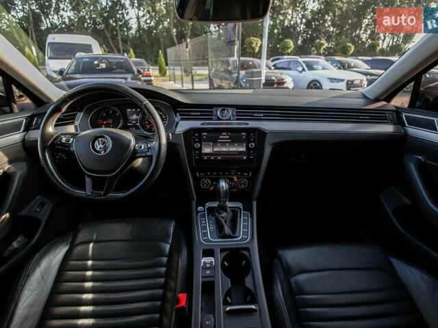 Черный Фольксваген Пассат, объемом двигателя 1.97 л и пробегом 250 тыс. км за 16500 $, фото 17 на Automoto.ua