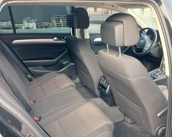 Черный Фольксваген Пассат, объемом двигателя 1.97 л и пробегом 280 тыс. км за 14500 $, фото 20 на Automoto.ua