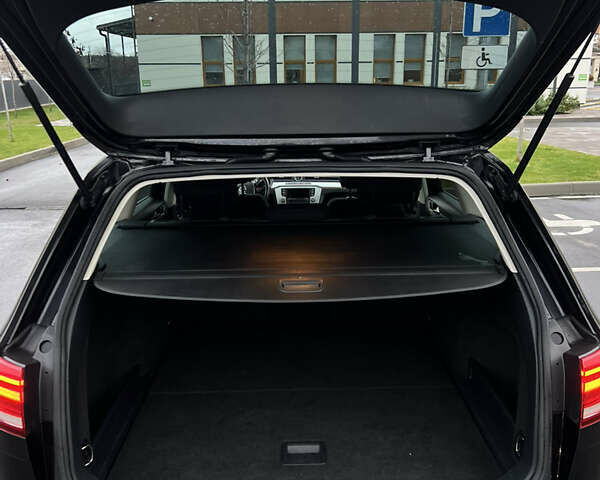 Черный Фольксваген Пассат, объемом двигателя 1.6 л и пробегом 325 тыс. км за 12600 $, фото 28 на Automoto.ua