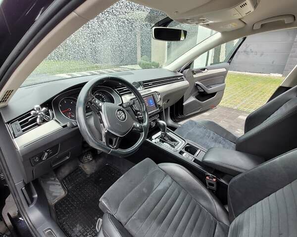 Черный Фольксваген Пассат, объемом двигателя 2 л и пробегом 240 тыс. км за 19950 $, фото 19 на Automoto.ua