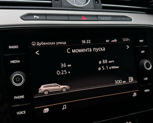 Черный Фольксваген Пассат, объемом двигателя 2 л и пробегом 277 тыс. км за 16499 $, фото 32 на Automoto.ua