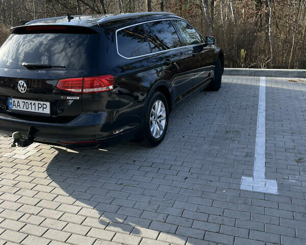 Черный Фольксваген Пассат, объемом двигателя 1.6 л и пробегом 335 тыс. км за 11500 $, фото 6 на Automoto.ua