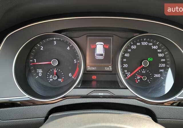 Черный Фольксваген Пассат, объемом двигателя 1.6 л и пробегом 292 тыс. км за 13100 $, фото 23 на Automoto.ua