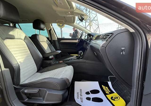 Черный Фольксваген Пассат, объемом двигателя 1.97 л и пробегом 252 тыс. км за 16950 $, фото 14 на Automoto.ua