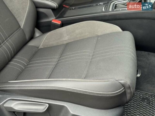 Черный Фольксваген Пассат, объемом двигателя 2 л и пробегом 292 тыс. км за 13900 $, фото 34 на Automoto.ua