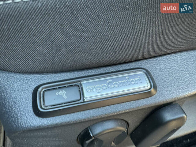 Фольксваген Пассат 2015 в Луцке на Automoto.ua Черный Фольксваген Пассат, объемом двигателя 1.97 л и пробегом 258 тыс. км за 12400 $, фото 15 на Automoto.ua