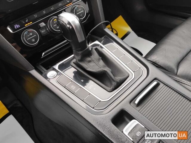 Черный Фольксваген Пассат, объемом двигателя 2 л и пробегом 280 тыс. км за 13600 $, фото 13 на Automoto.ua