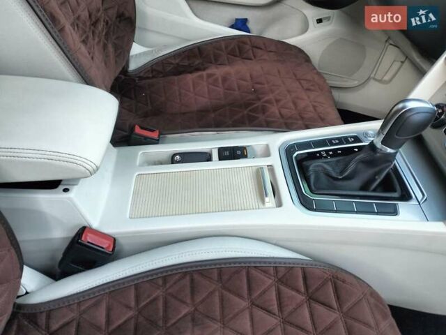 Черный Фольксваген Пассат, объемом двигателя 1.97 л и пробегом 364 тыс. км за 13300 $, фото 24 на Automoto.ua