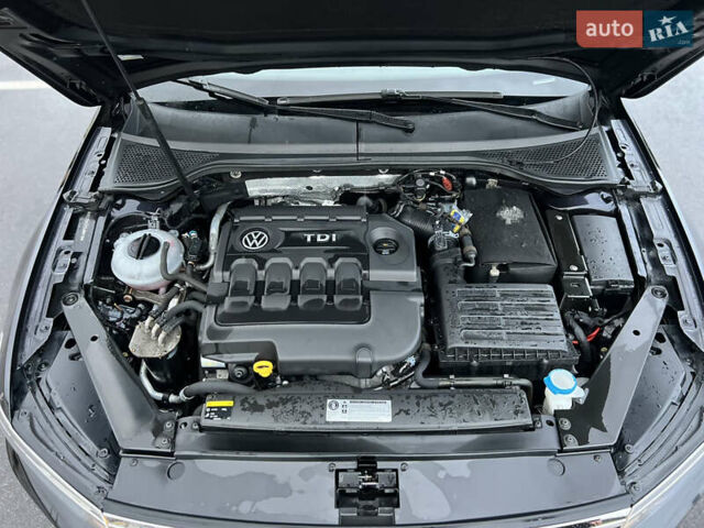 Черный Фольксваген Пассат, объемом двигателя 1.6 л и пробегом 325 тыс. км за 12600 $, фото 63 на Automoto.ua