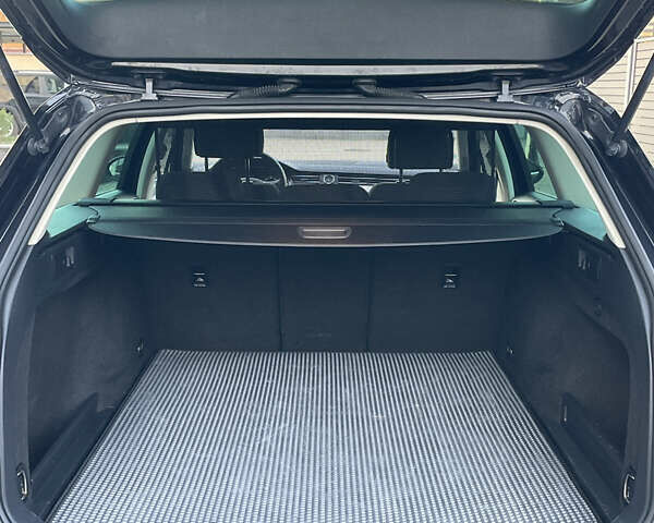 Черный Фольксваген Пассат, объемом двигателя 1.6 л и пробегом 266 тыс. км за 11990 $, фото 27 на Automoto.ua