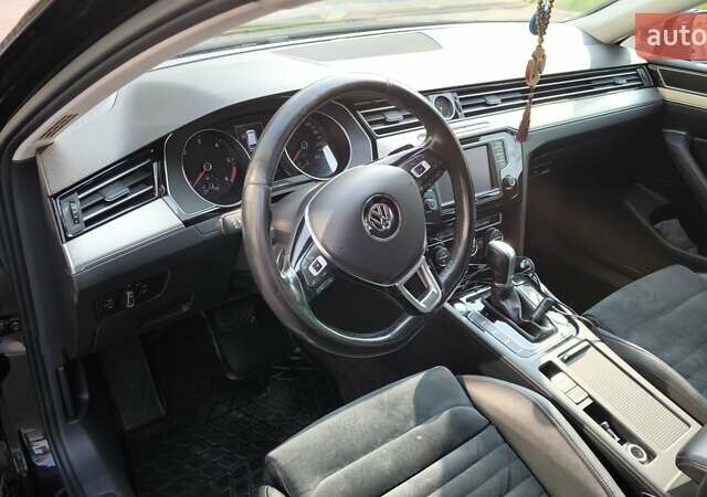 Черный Фольксваген Пассат, объемом двигателя 1.6 л и пробегом 292 тыс. км за 13100 $, фото 21 на Automoto.ua