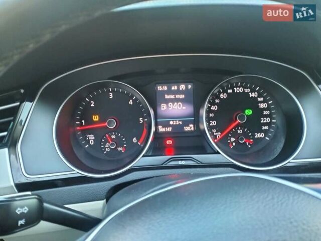 Черный Фольксваген Пассат, объемом двигателя 1.97 л и пробегом 364 тыс. км за 13300 $, фото 28 на Automoto.ua
